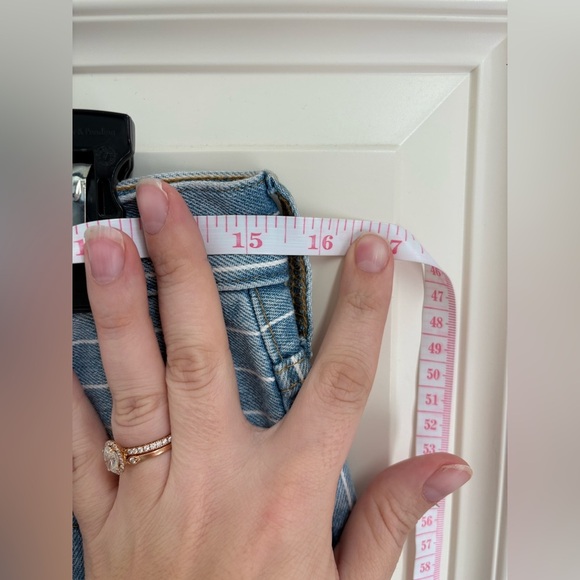 Everlane The 90’s Cheeky Button Fly Ankle Pinstripe Women 28 Crop Jean - Picture 8 of 9